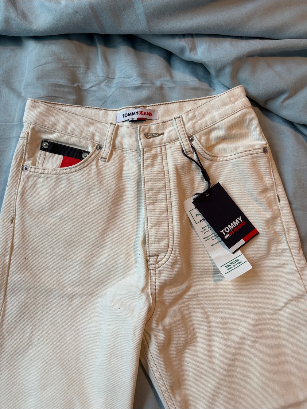 Tommy Hilfiger Women’s Cream High Rise Flare Jeans Size 26
